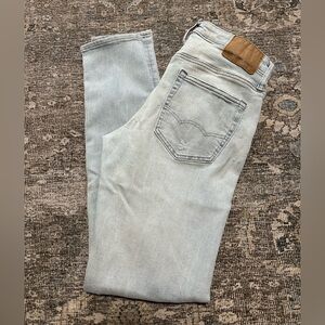 Men’s American Eagle athletic skinny